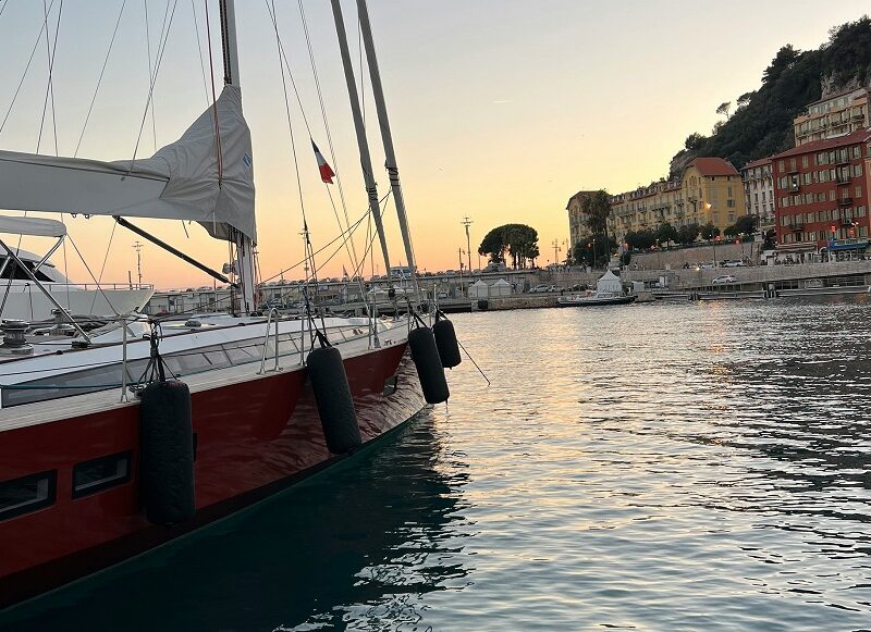 Amalfi sailing yacht charter